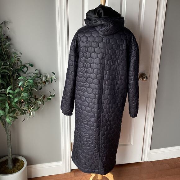 TWENTY MONTREAL Hexagon Puff Shield Coat Black Size Small - Picture 9 of 16